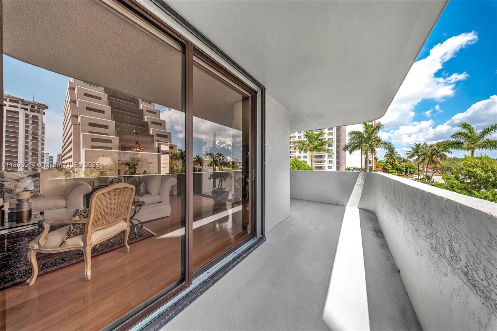 600 Biltmore Way 201