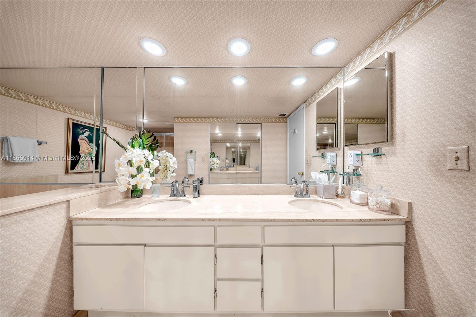 BILTMORE II CONDO - Residential