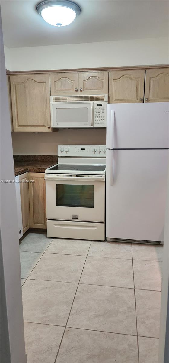 MARGATE VILLAGE PHASE I C - Residential Lease