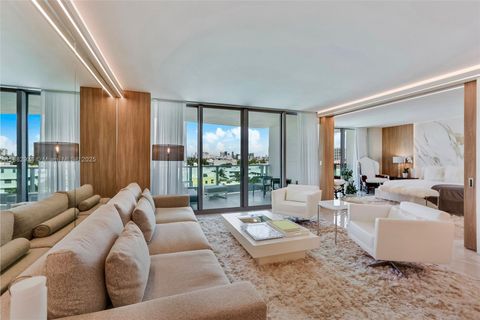 Photo of 1455 Ocean Dr #811, Miami Beach, FL 33139 (MLS # A11882934)
