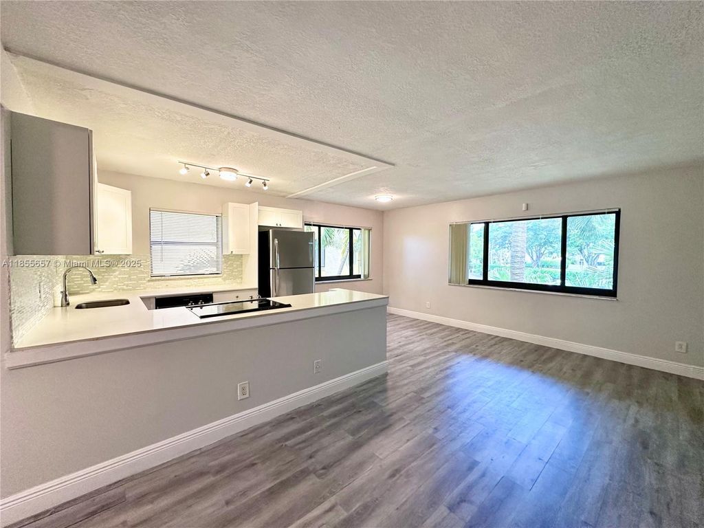 Photo of 120 Meadows Cir #120, Boynton Beach, FL 33436 (MLS # A11855657)