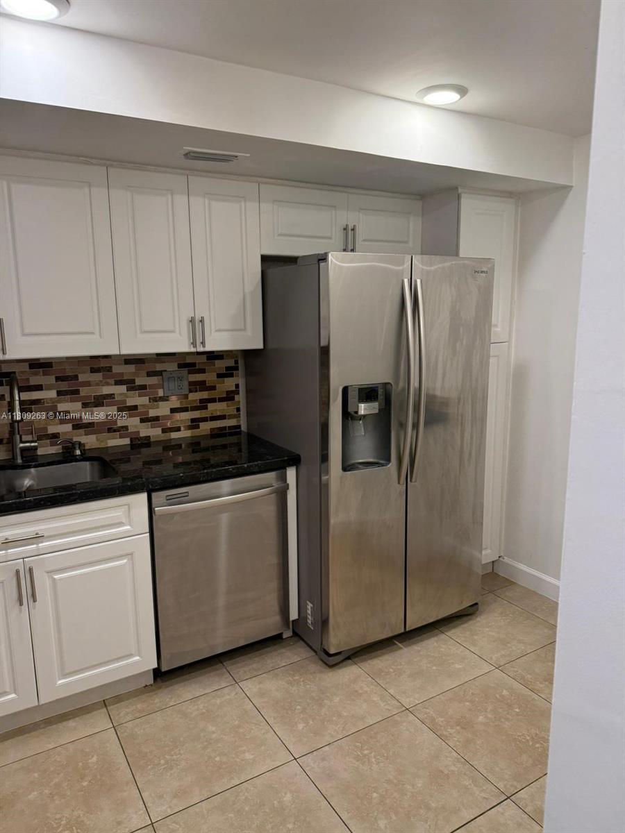 20860 San Simeon Way 309-6, Miami, Broward County, Florida - 2 Bedrooms  
2 Bathrooms - 