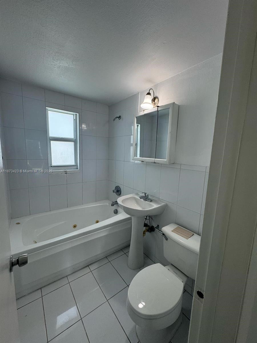 7207 Bay Dr 6