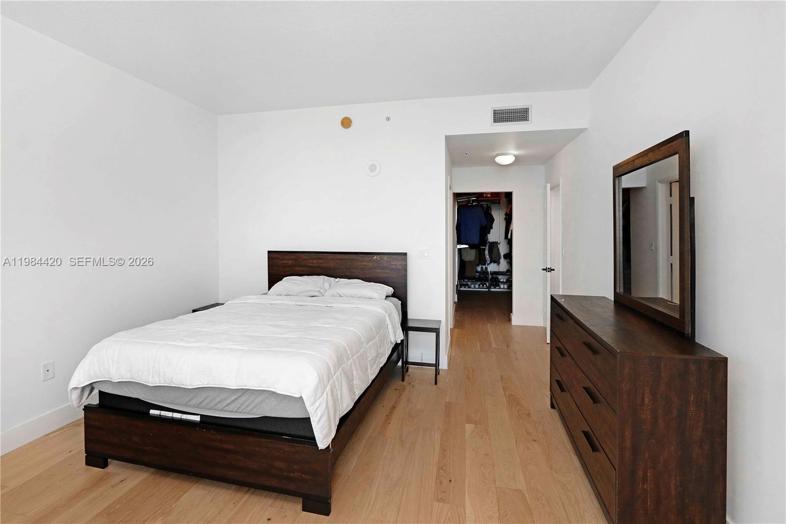 BRICKELL ON THE RIVER N T - Residential