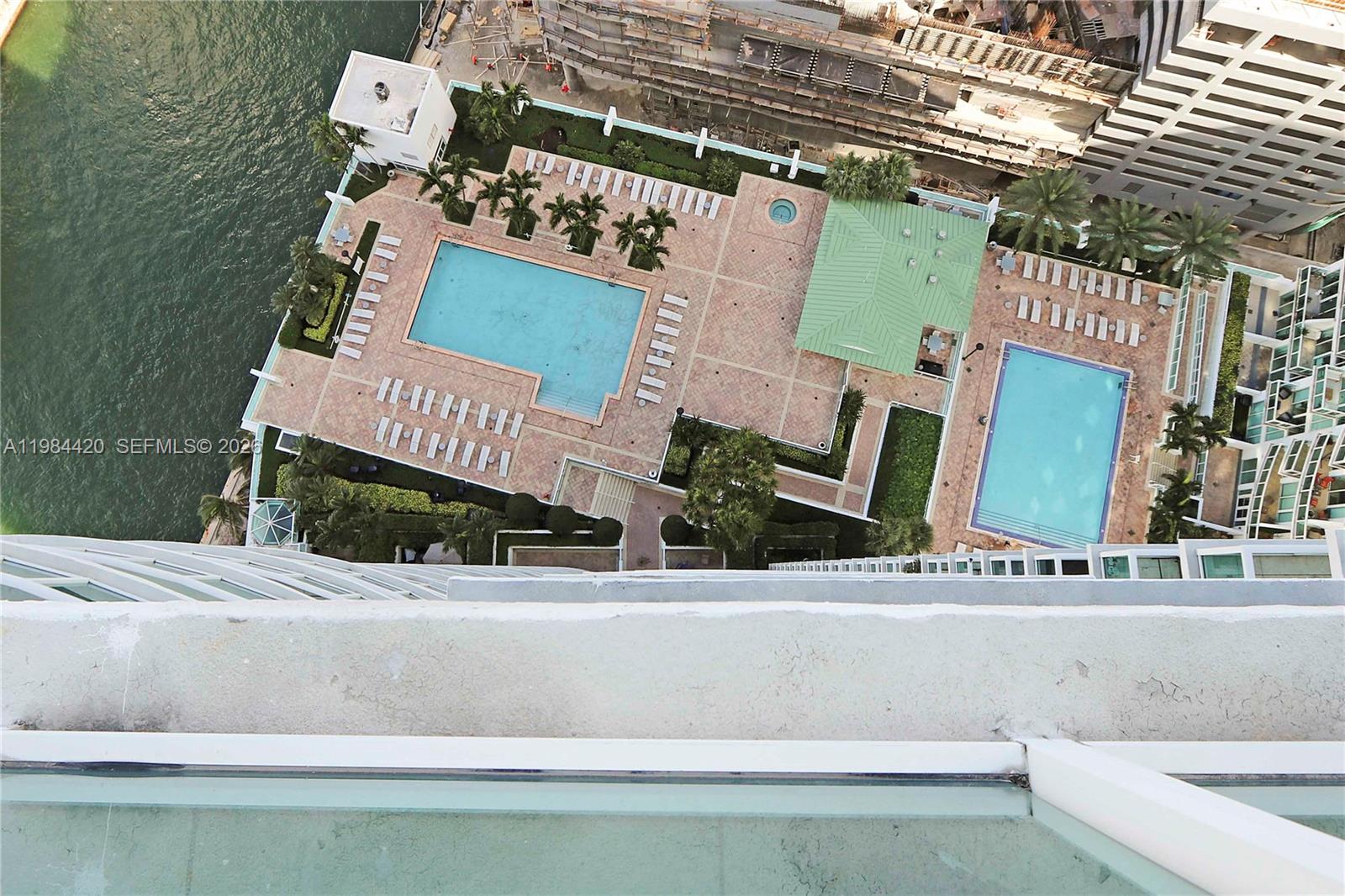 BRICKELL ON THE RIVER N T - Residential