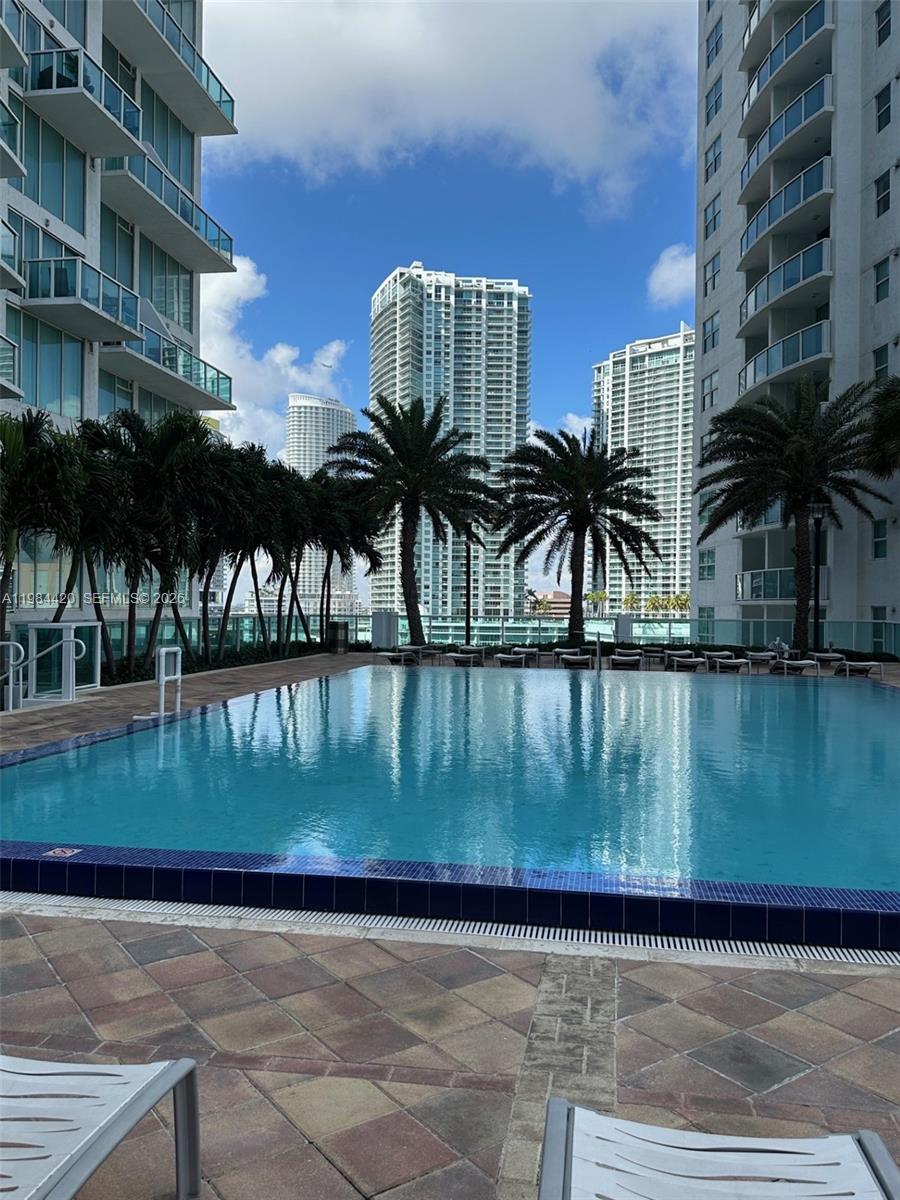 BRICKELL ON THE RIVER N T - Residential