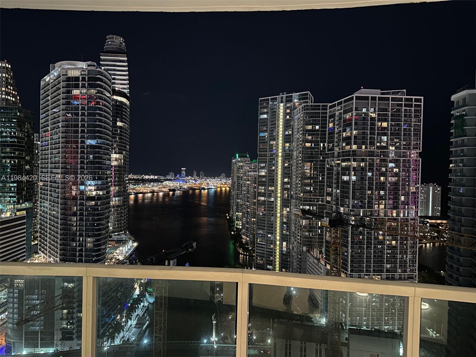 BRICKELL ON THE RIVER N T - Residential
