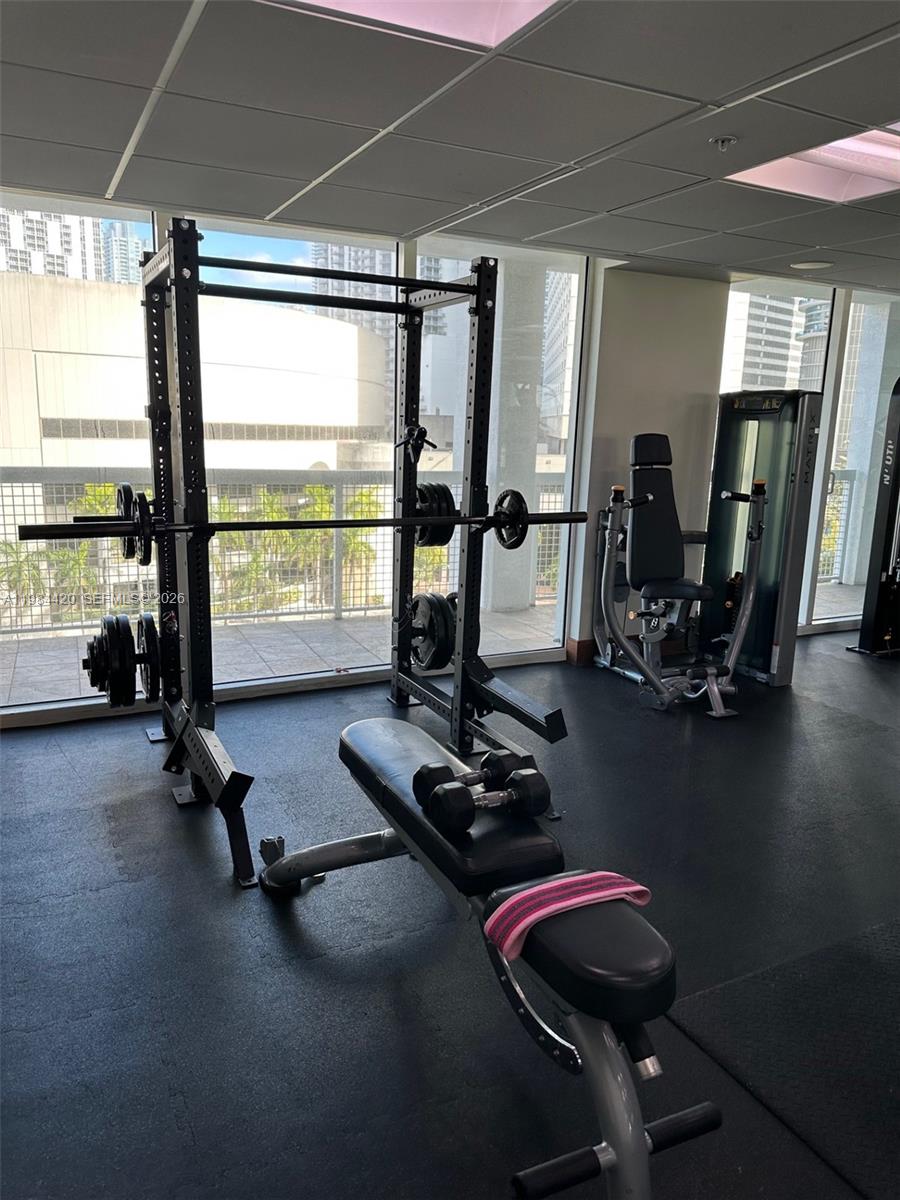 BRICKELL ON THE RIVER N T - Residential