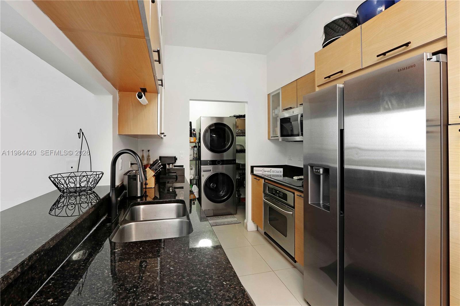 BRICKELL ON THE RIVER N T - Residential