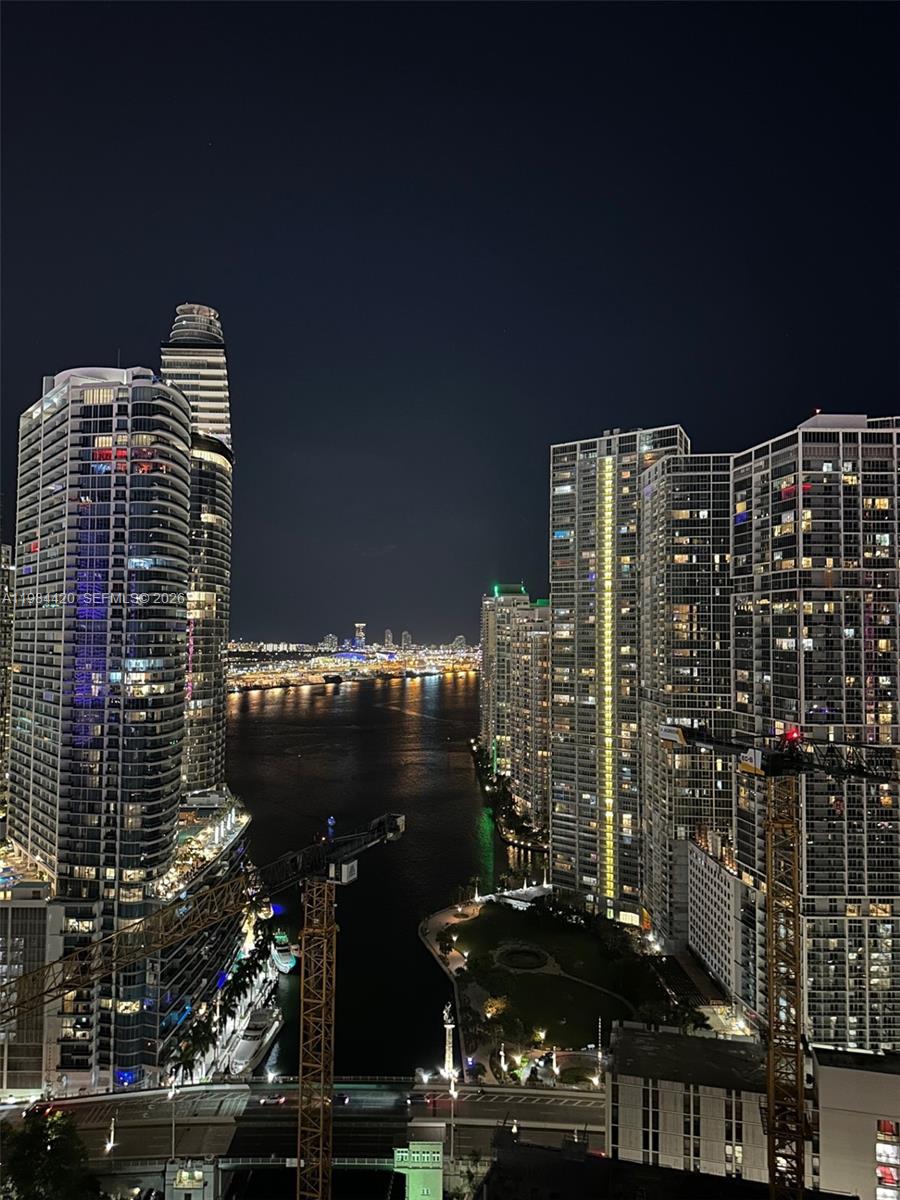 BRICKELL ON THE RIVER N T - Residential