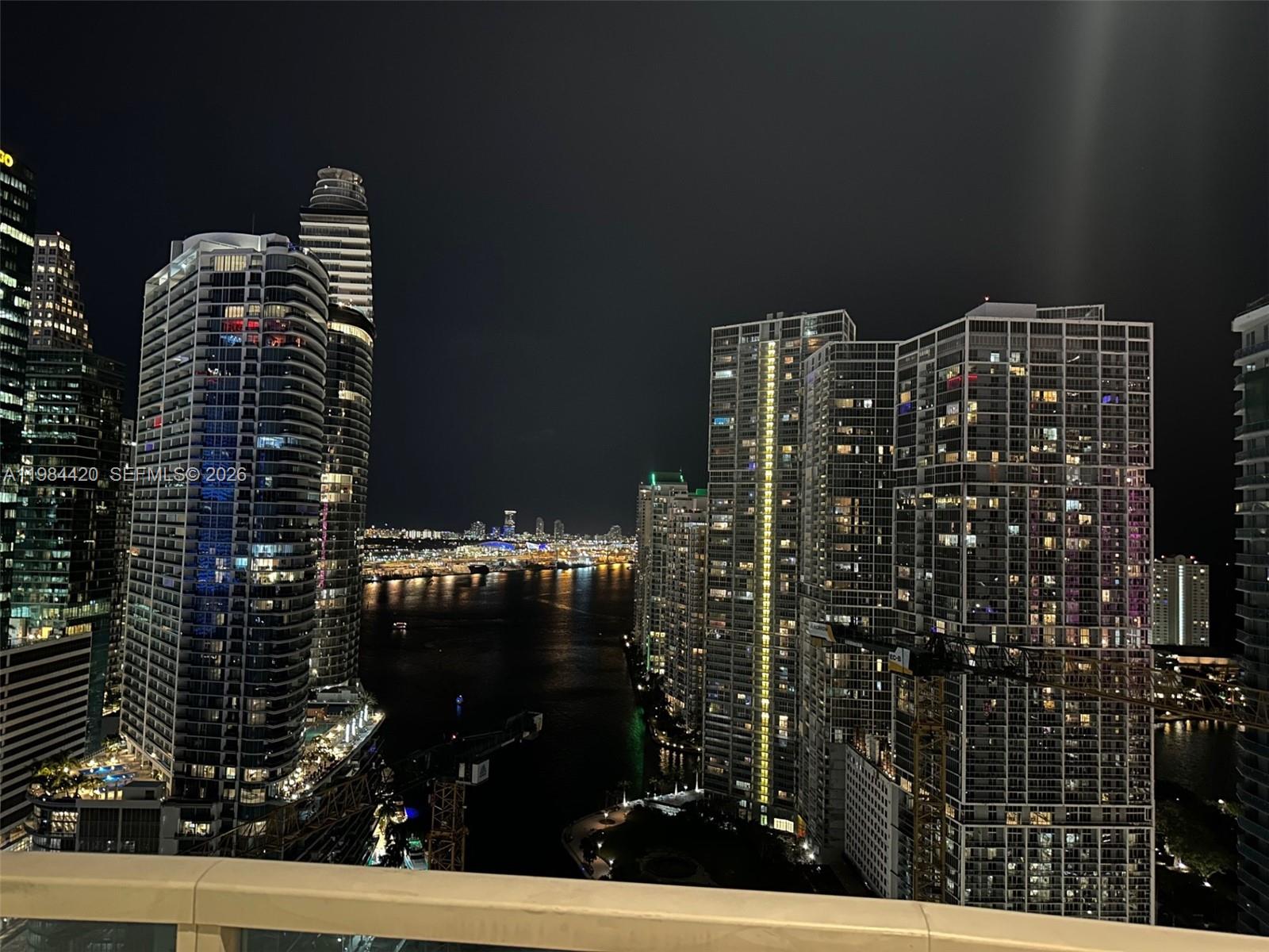 BRICKELL ON THE RIVER N T - Residential