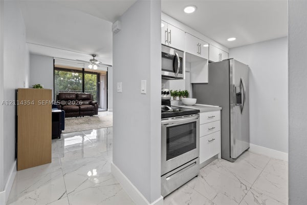 14401 SW 88TH ST APT 410N, MIAMI, FL 33186 - Image cc3a2aa58dd52db129326f53fc76b5ed/3219223899