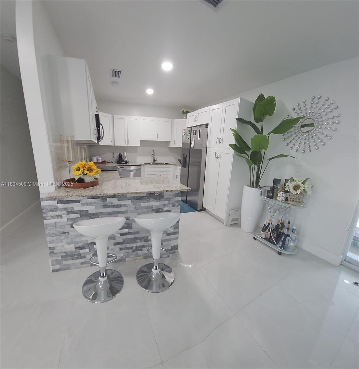 14430 Graves Dr