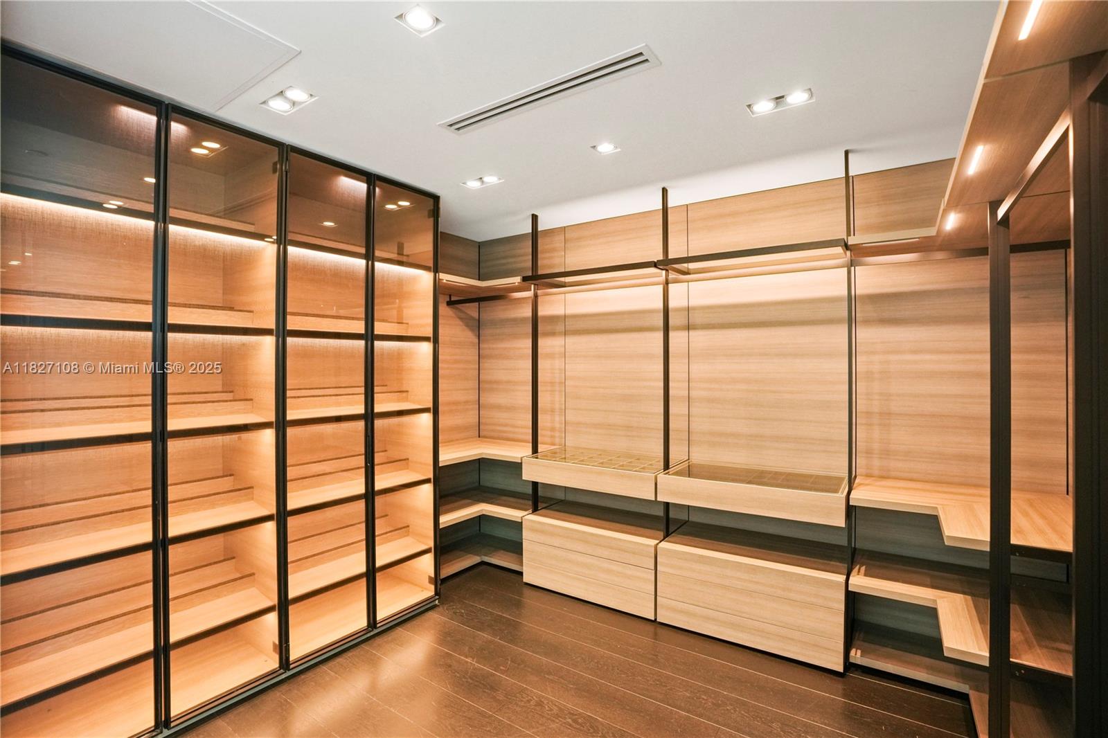 PARAISO BAY CONDO - Residential Lease