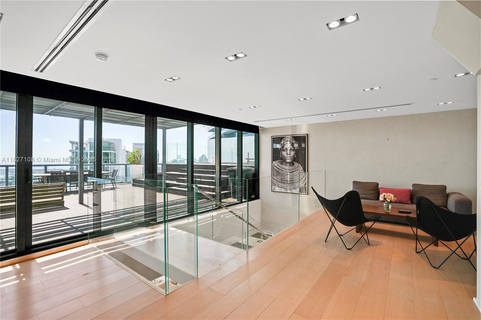 PARAISO BAY CONDO - Residential Lease