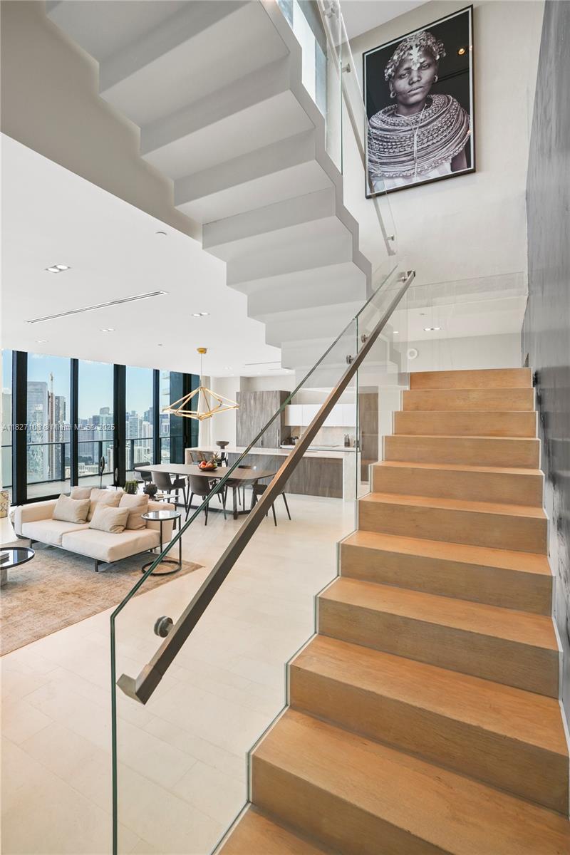 PARAISO BAY CONDO - Residential Lease