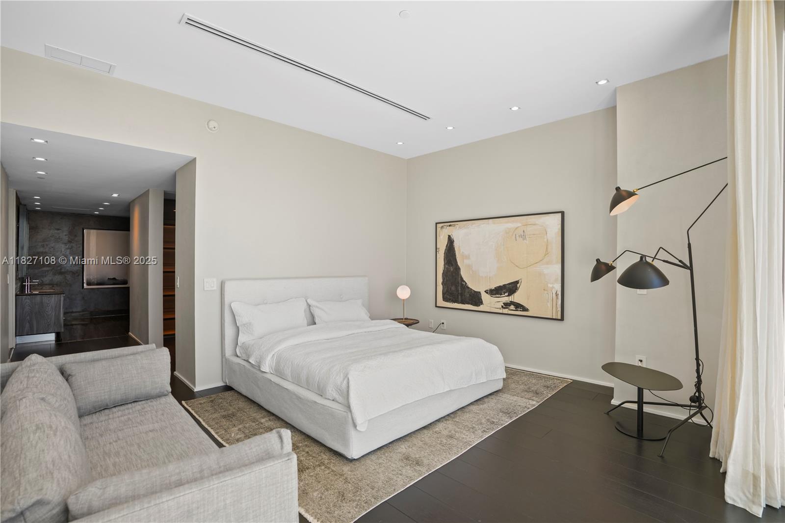 PARAISO BAY CONDO - Residential Lease