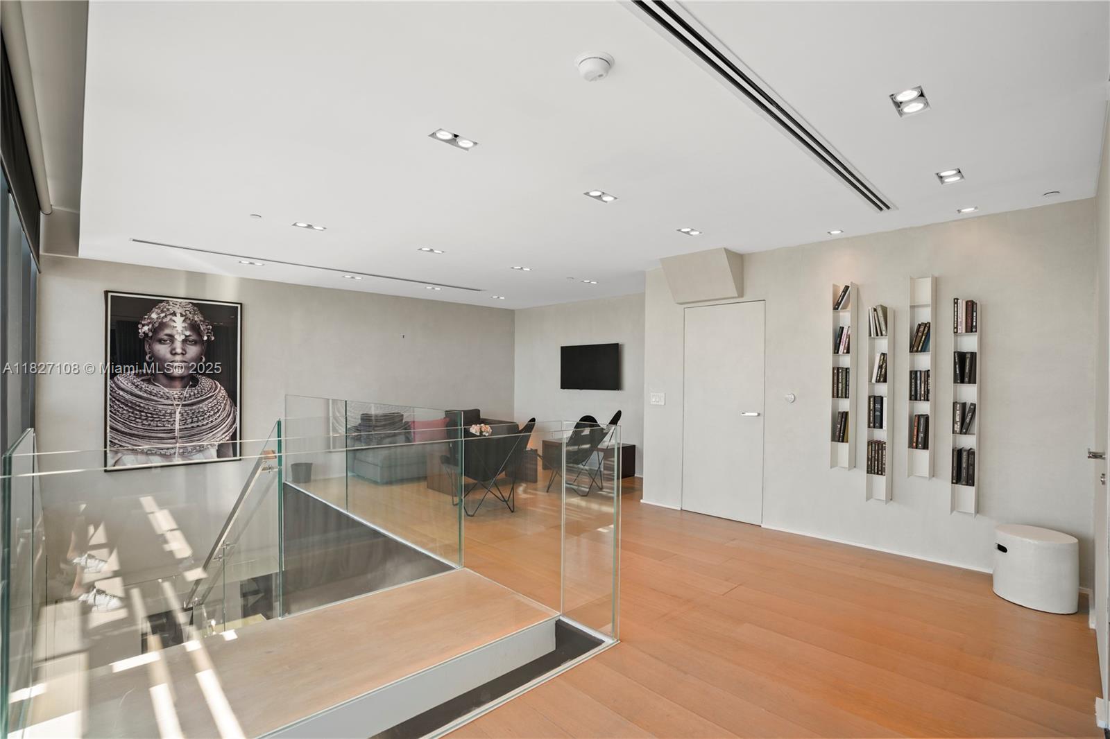 PARAISO BAY CONDO - Residential Lease