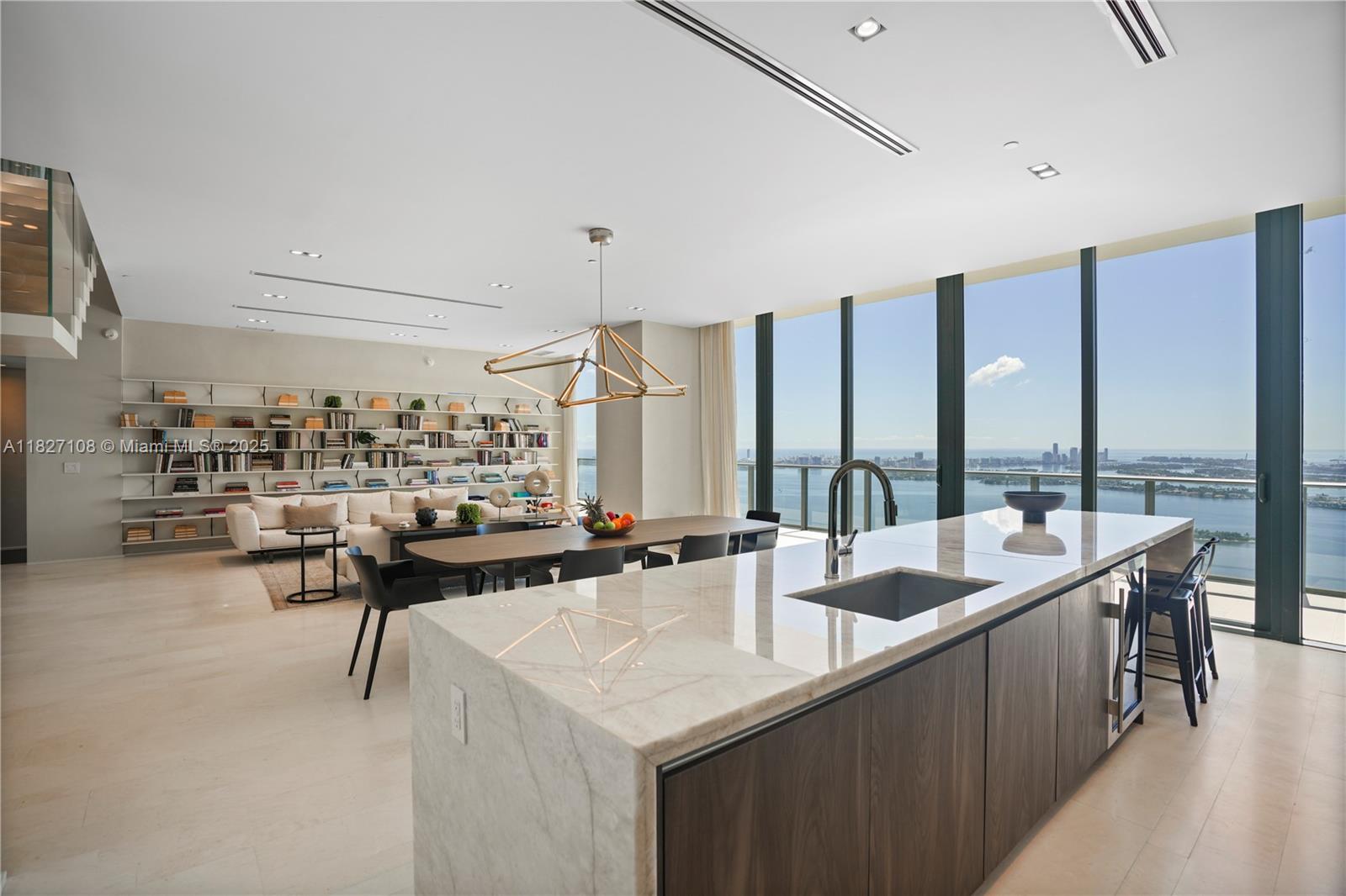 PARAISO BAY CONDO - Residential Lease