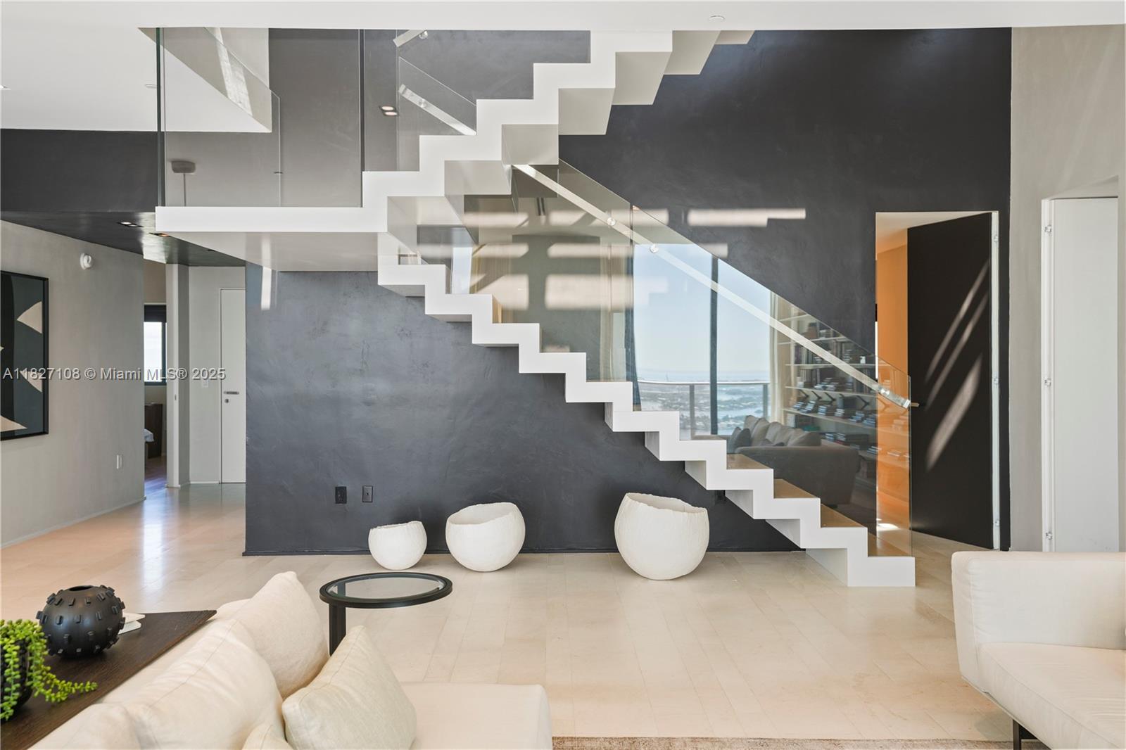 PARAISO BAY CONDO - Residential Lease