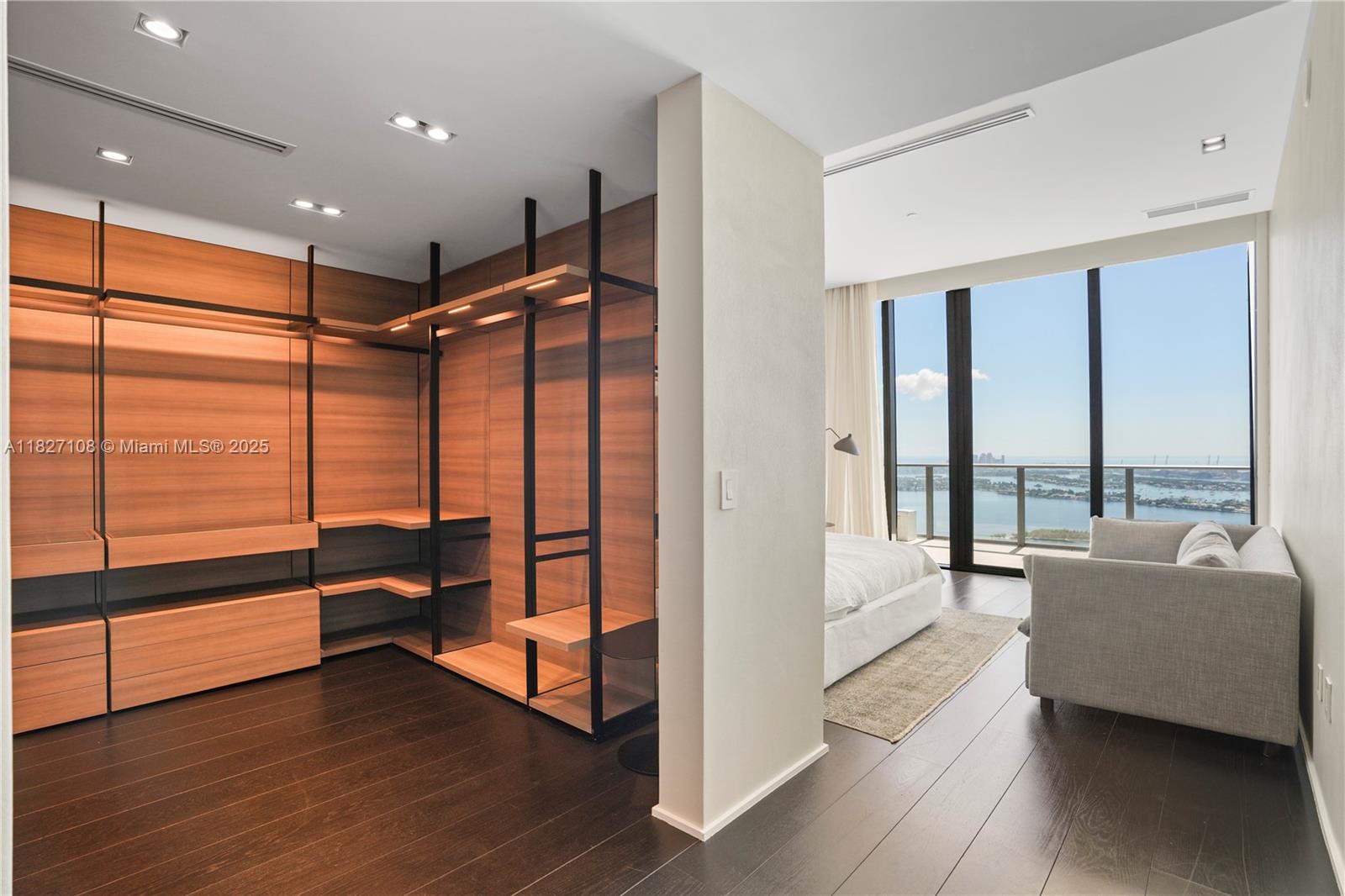 PARAISO BAY CONDO - Residential Lease