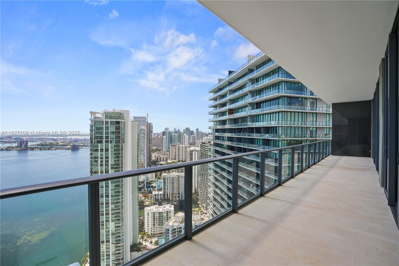 PARAISO BAY CONDO - Residential Lease