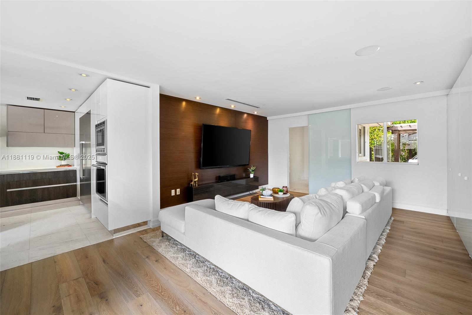 BAY POINT - Residential