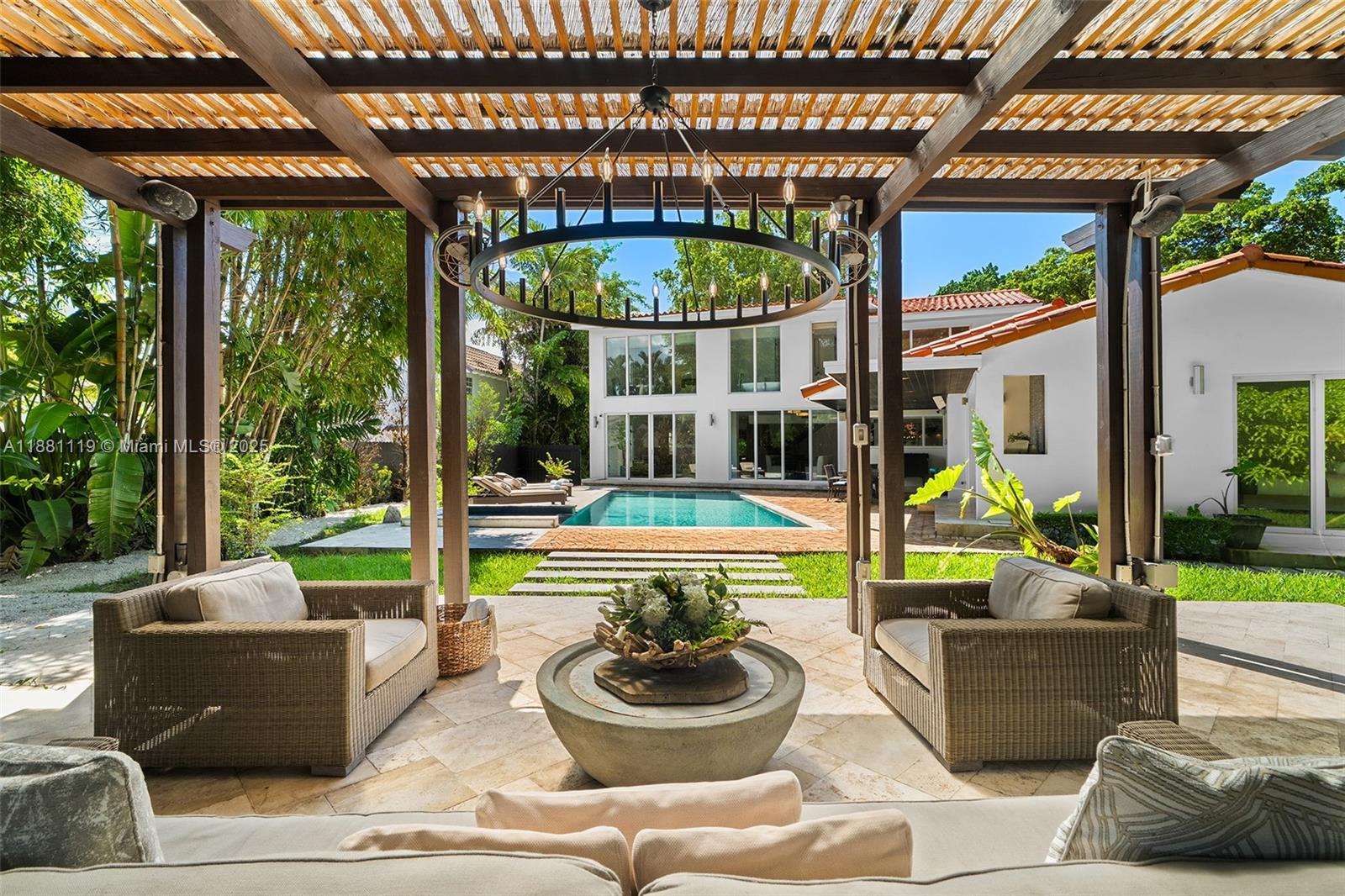 BAY POINT - Residential