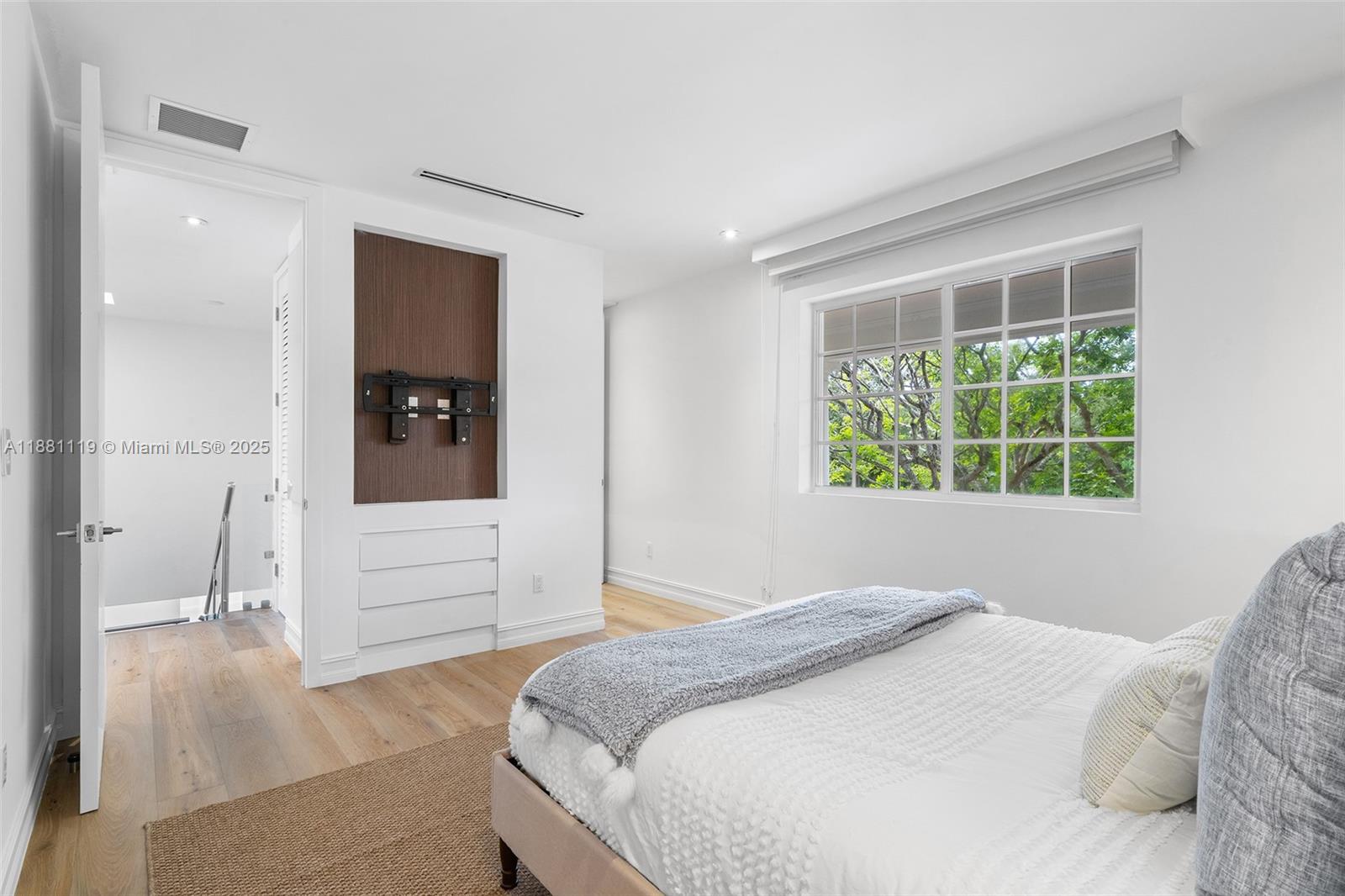 BAY POINT - Residential