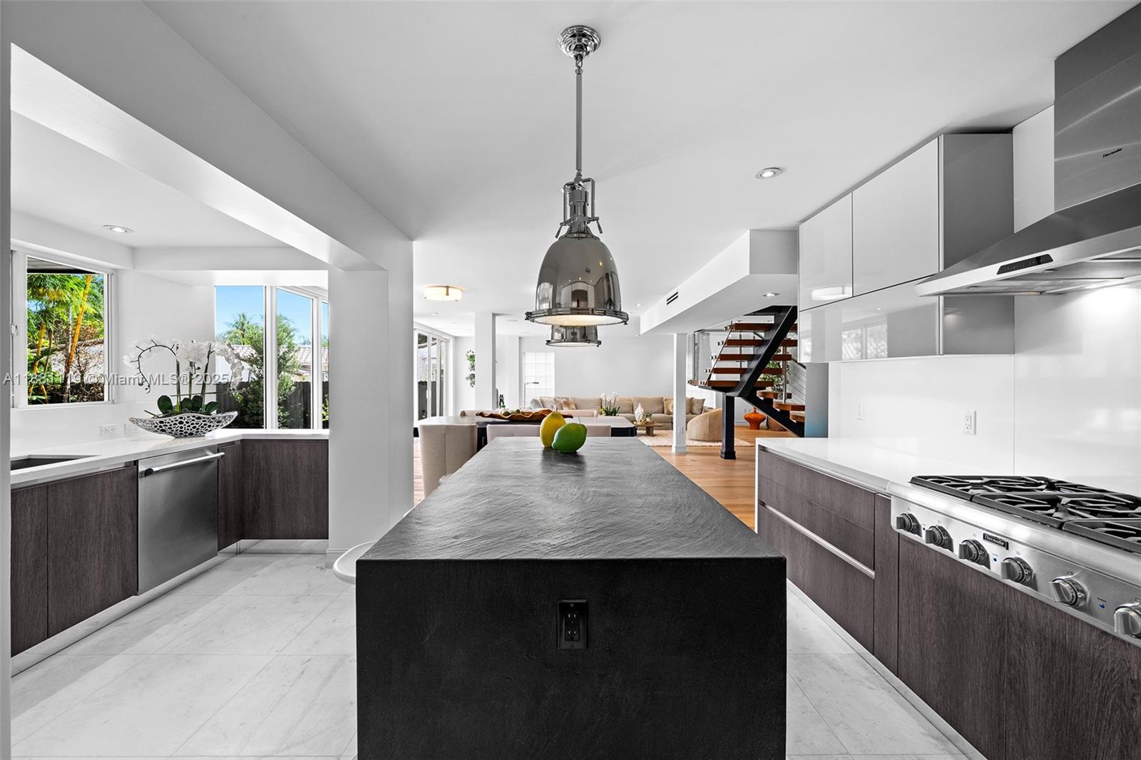 BAY POINT - Residential