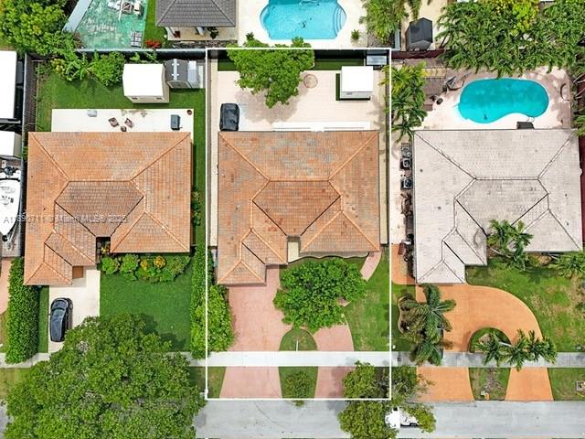 GENESIS OAK GARDENS - Residential