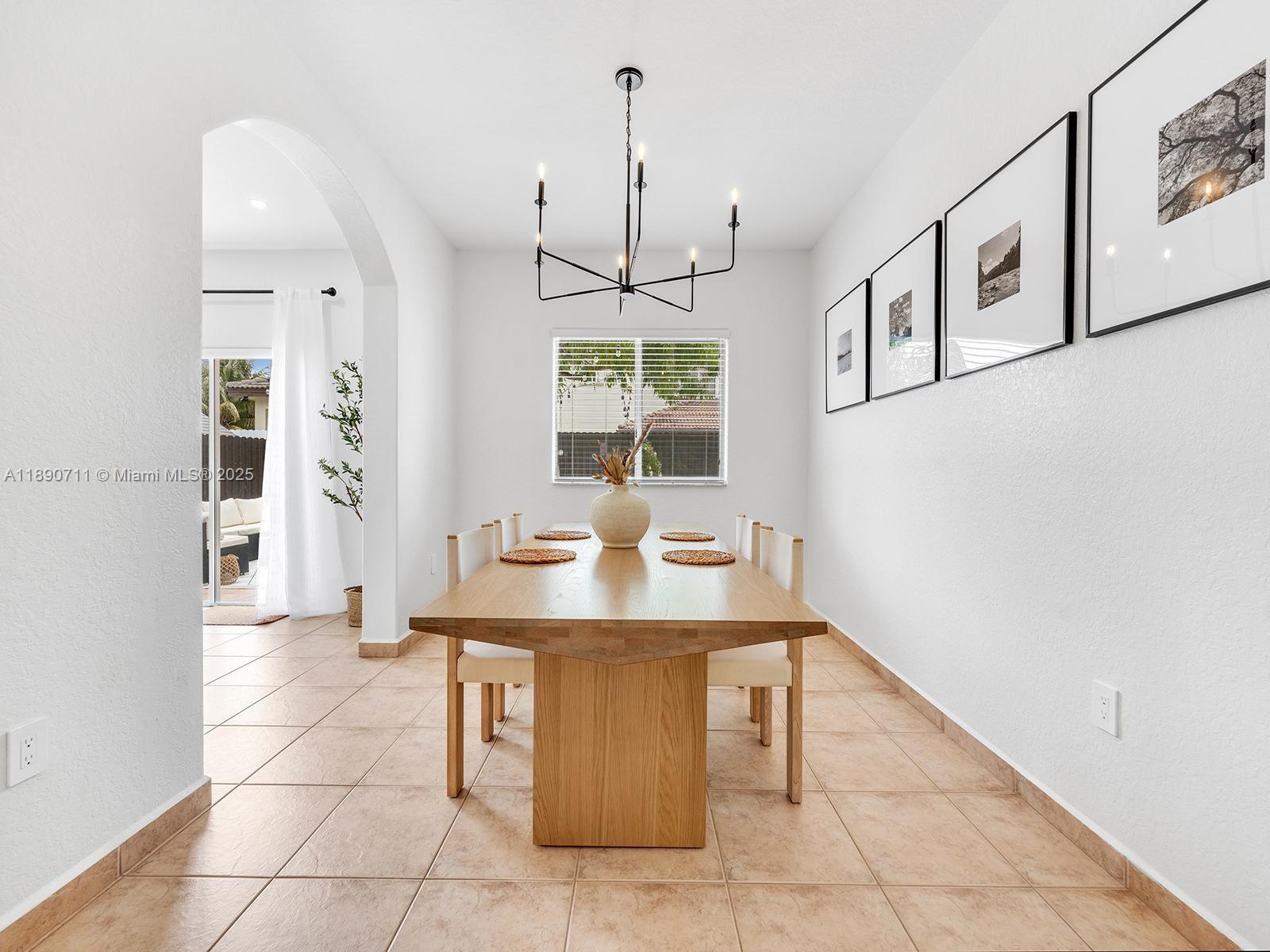 GENESIS OAK GARDENS - Residential