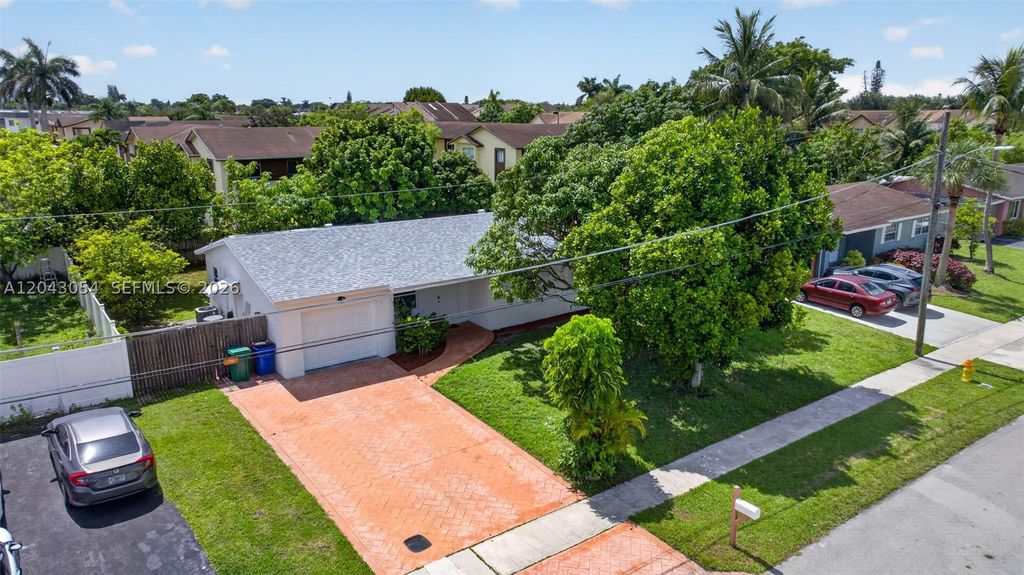 Photo of 2640 NW 67th Ter, Margate, FL 33063 (MLS # A12043054)