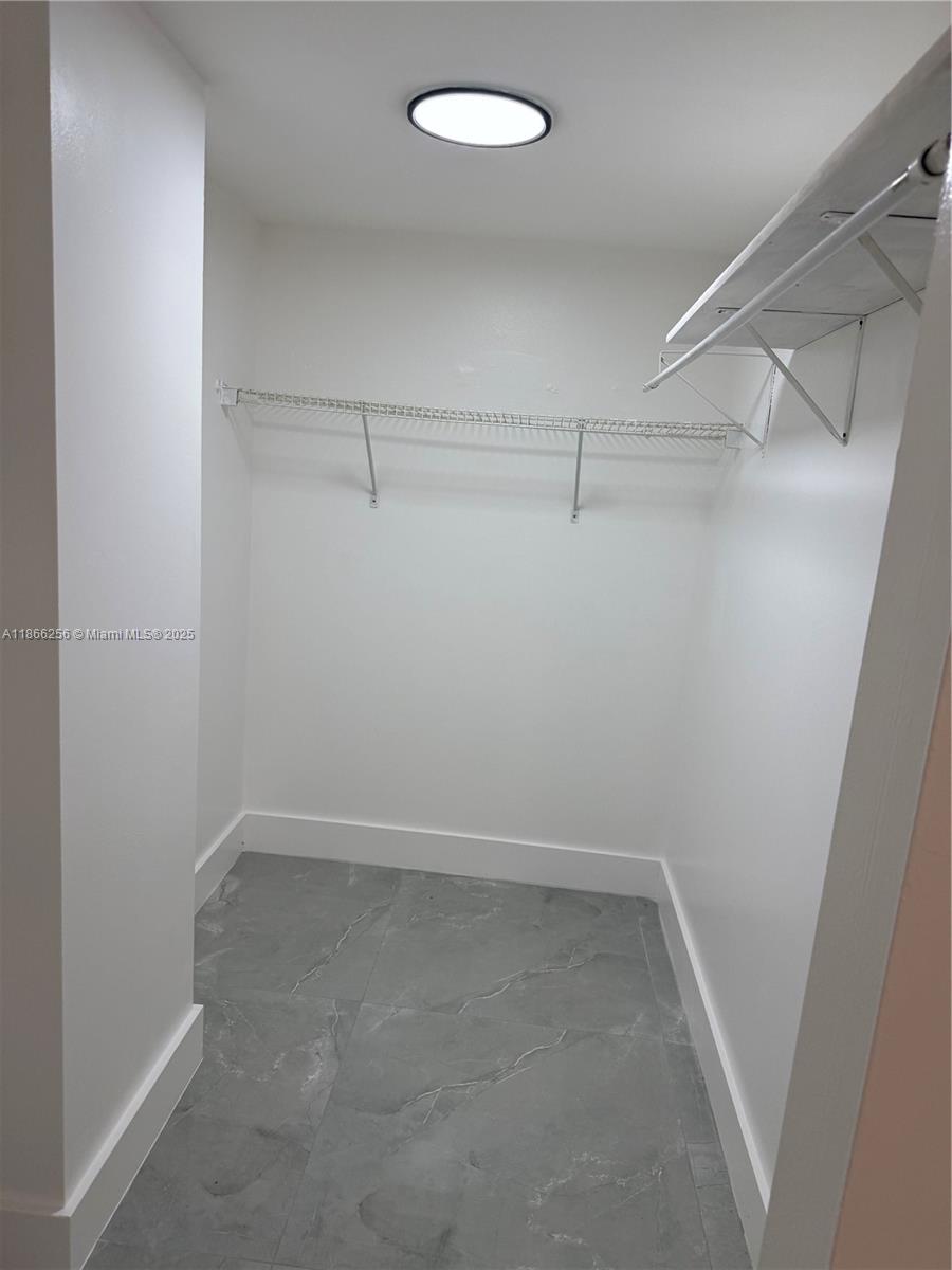 PLAZA OF AMERICAS CONDO P - Residential