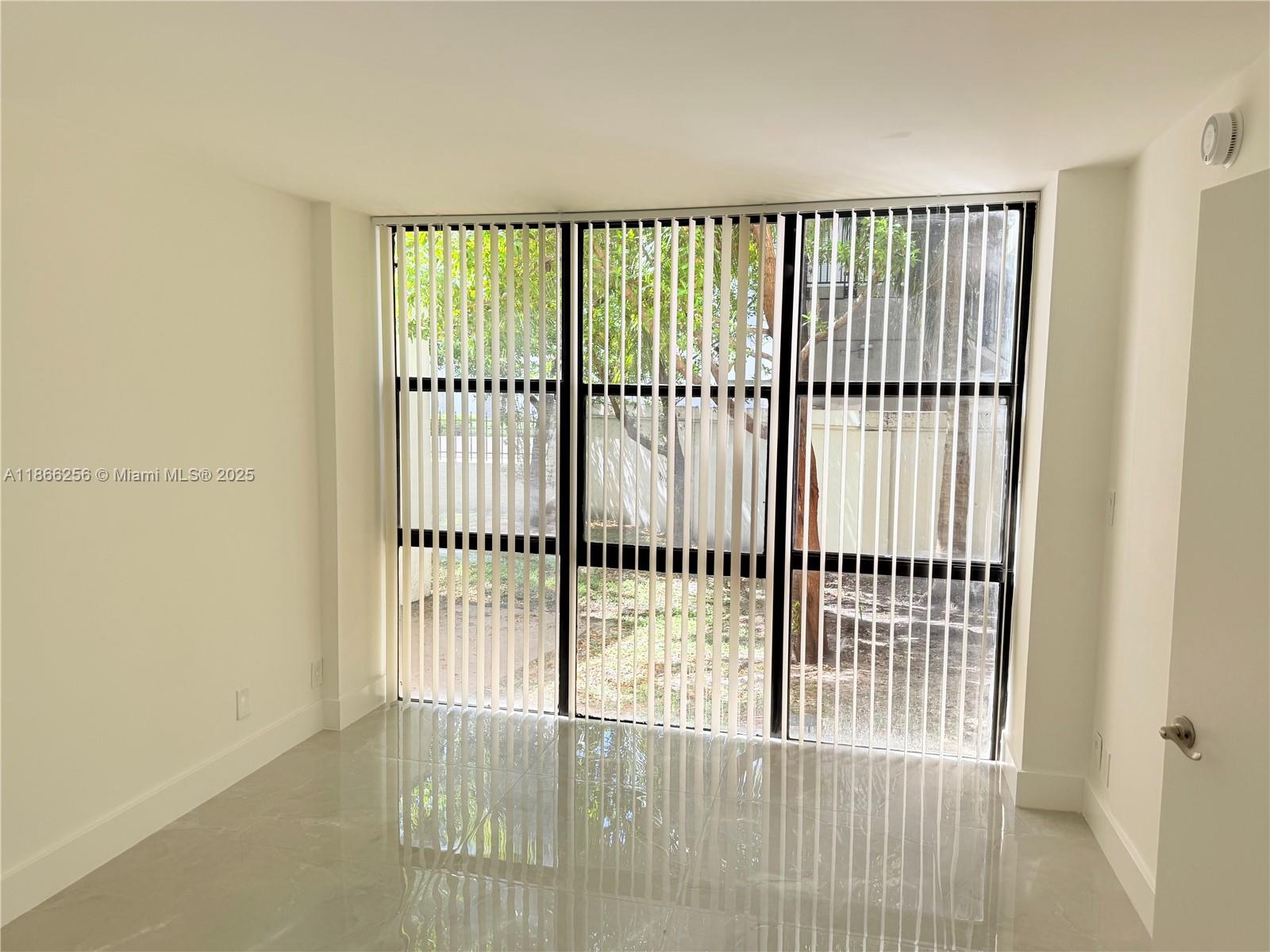 PLAZA OF AMERICAS CONDO P - Residential