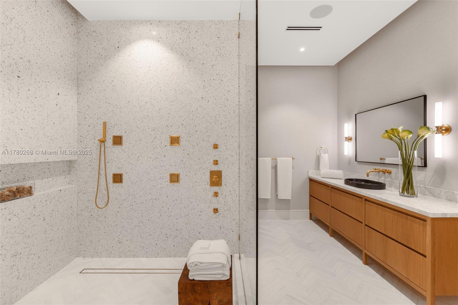 CROCKETTS GREEN ACRES - Residential