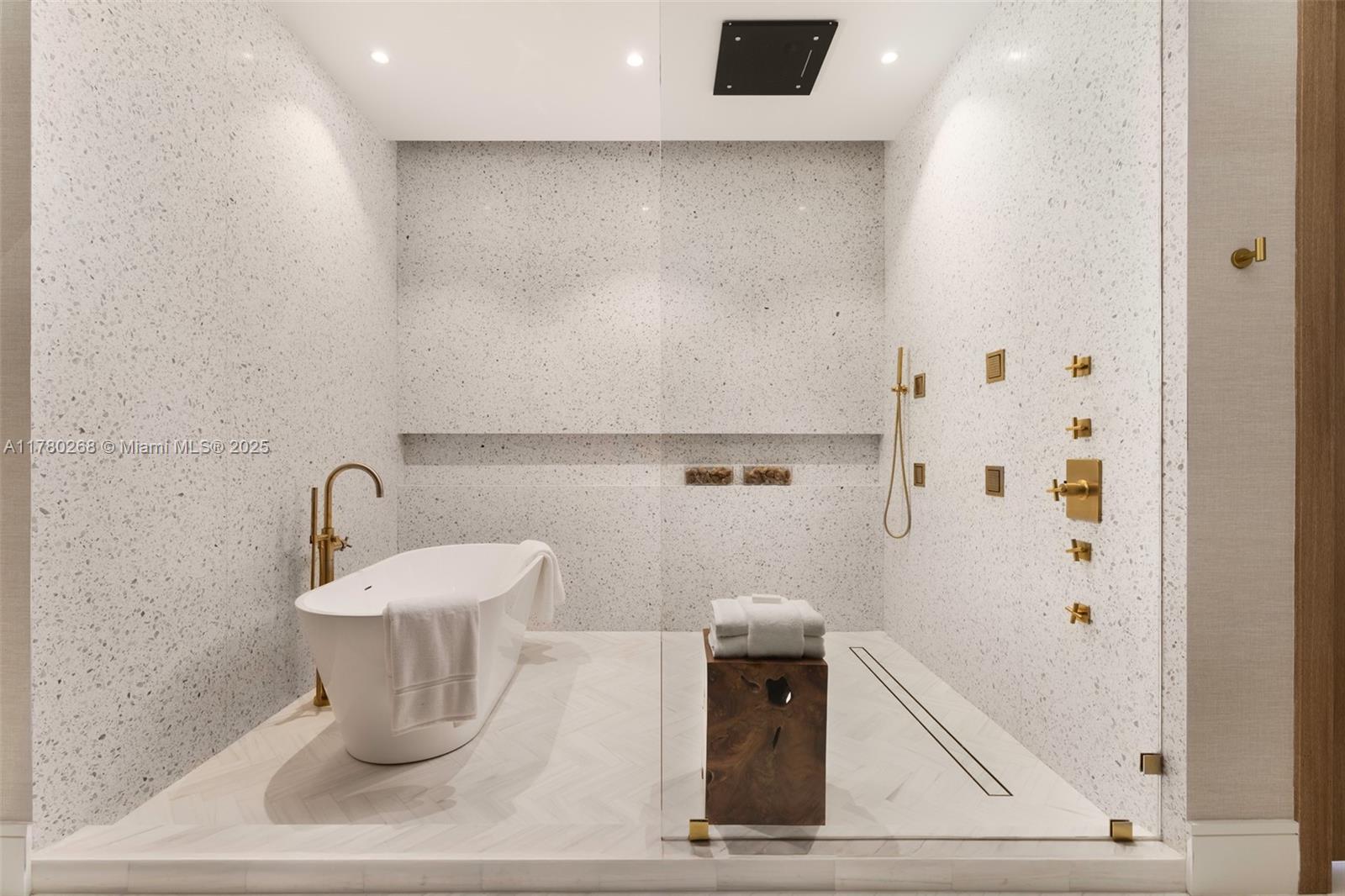 CROCKETTS GREEN ACRES - Residential