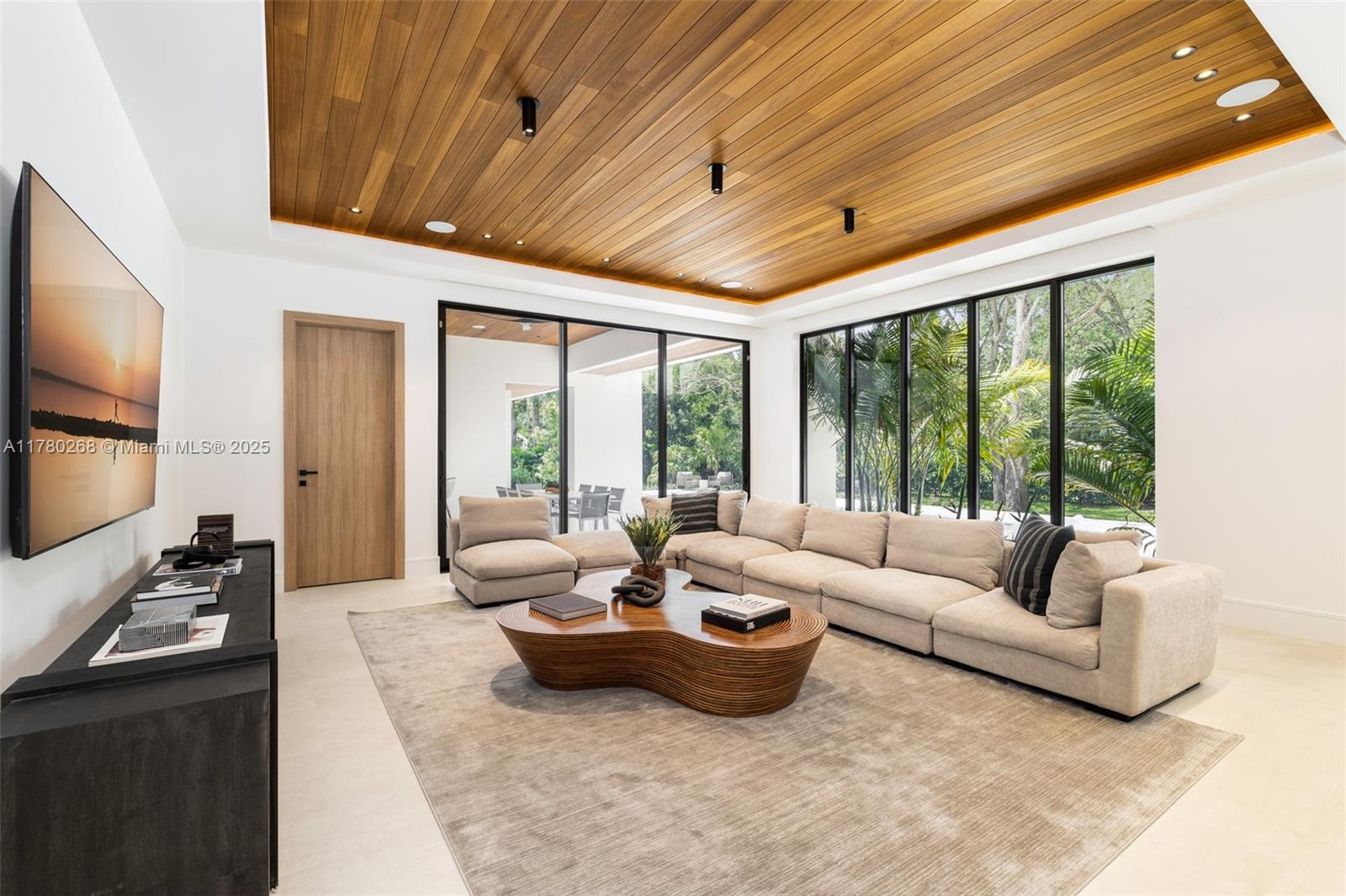 CROCKETTS GREEN ACRES - Residential