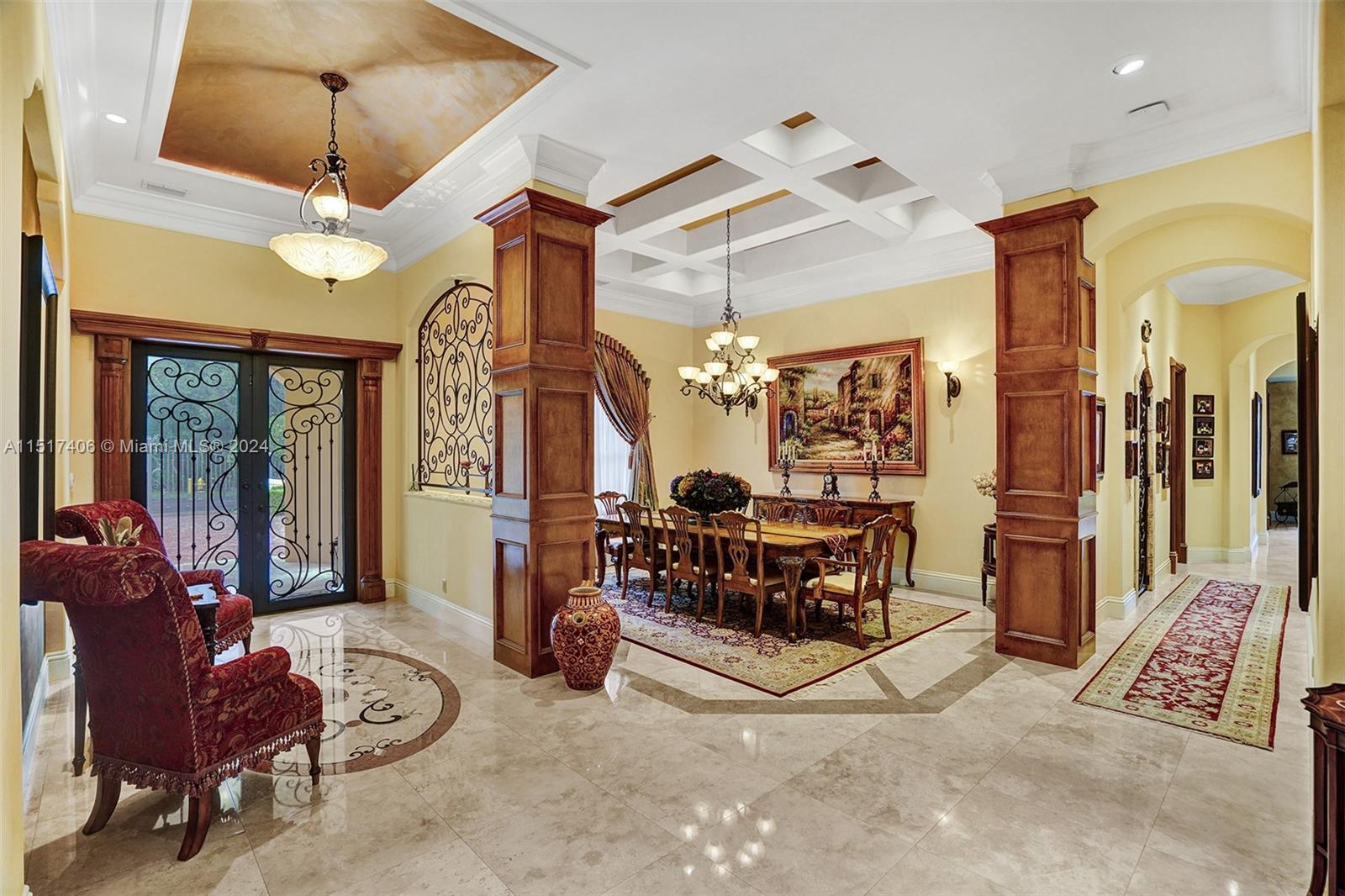 TOWN & RANCH ESTS - Residential