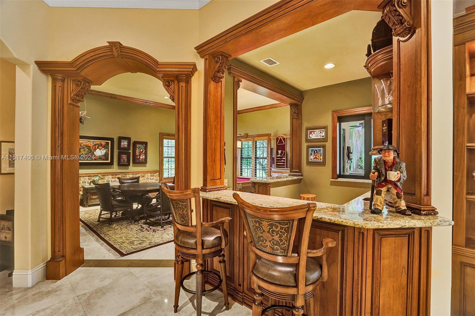 TOWN & RANCH ESTS - Residential