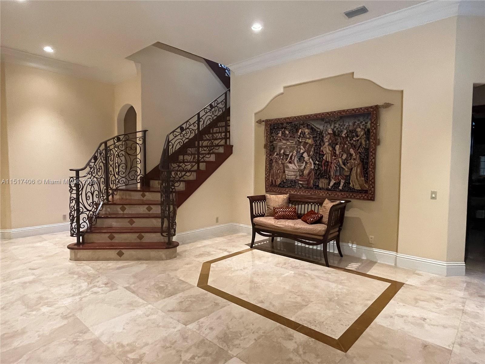 TOWN & RANCH ESTS - Residential