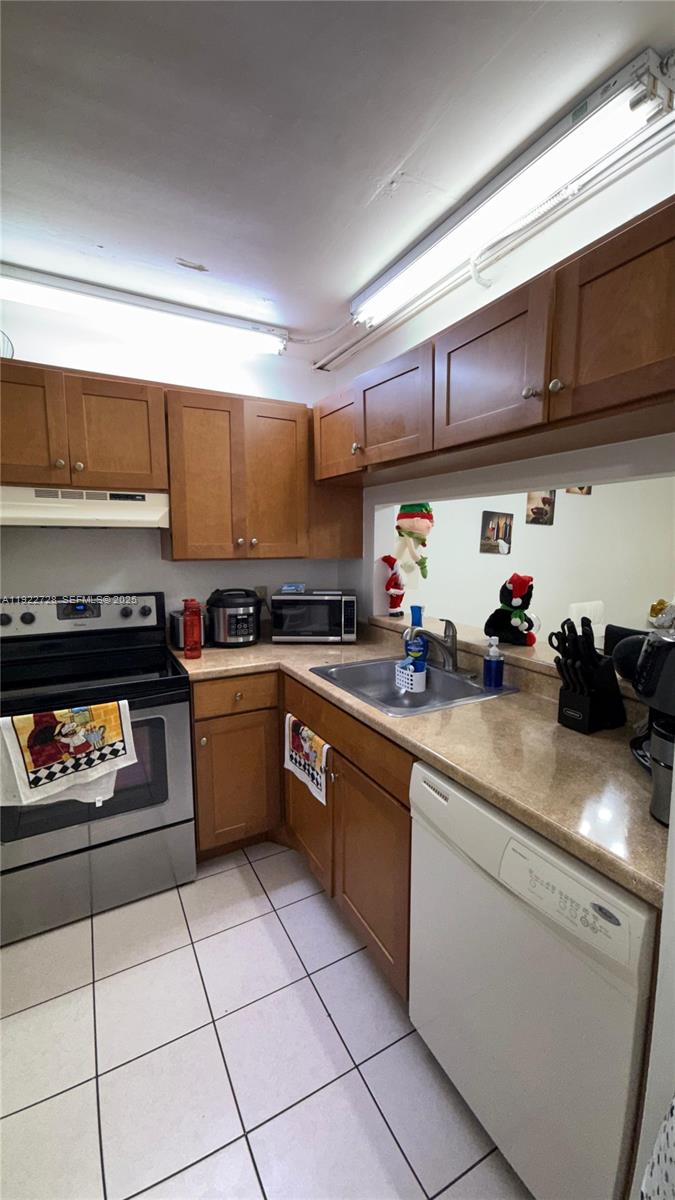 CASA NUEVA CONDO - Residential