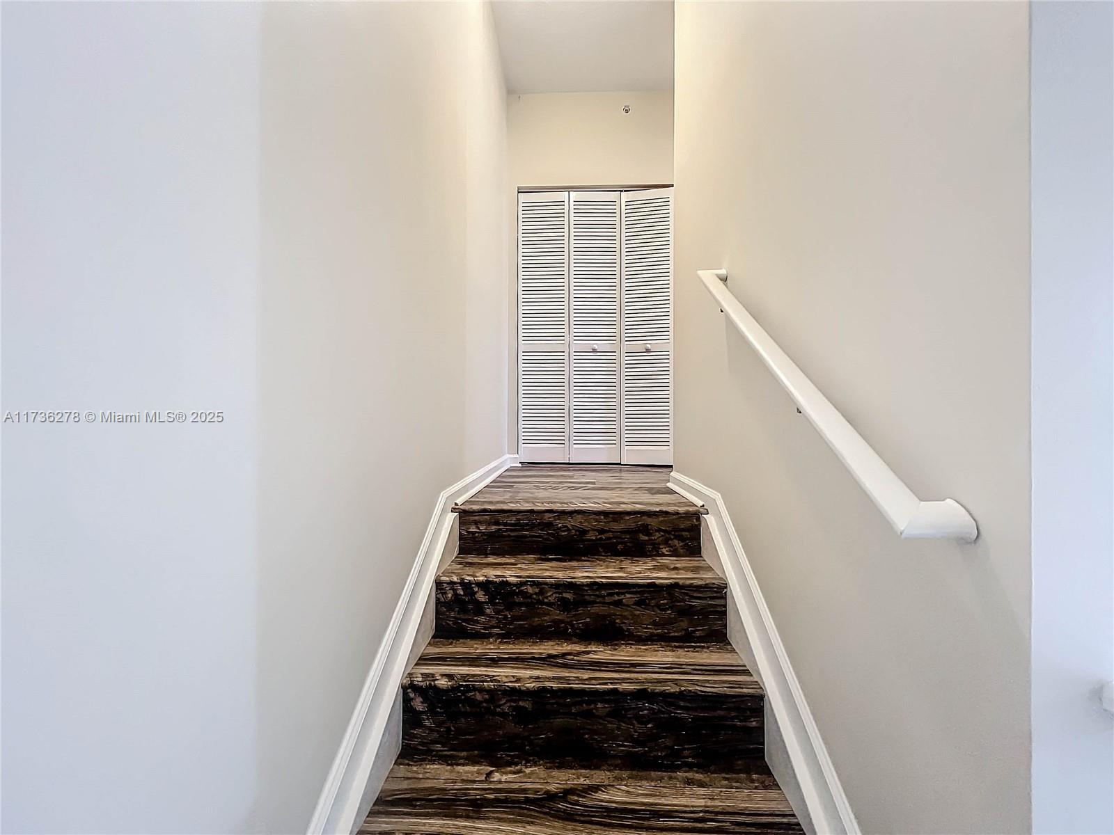 SOMERSET AT ABACOA CONDO - Residential