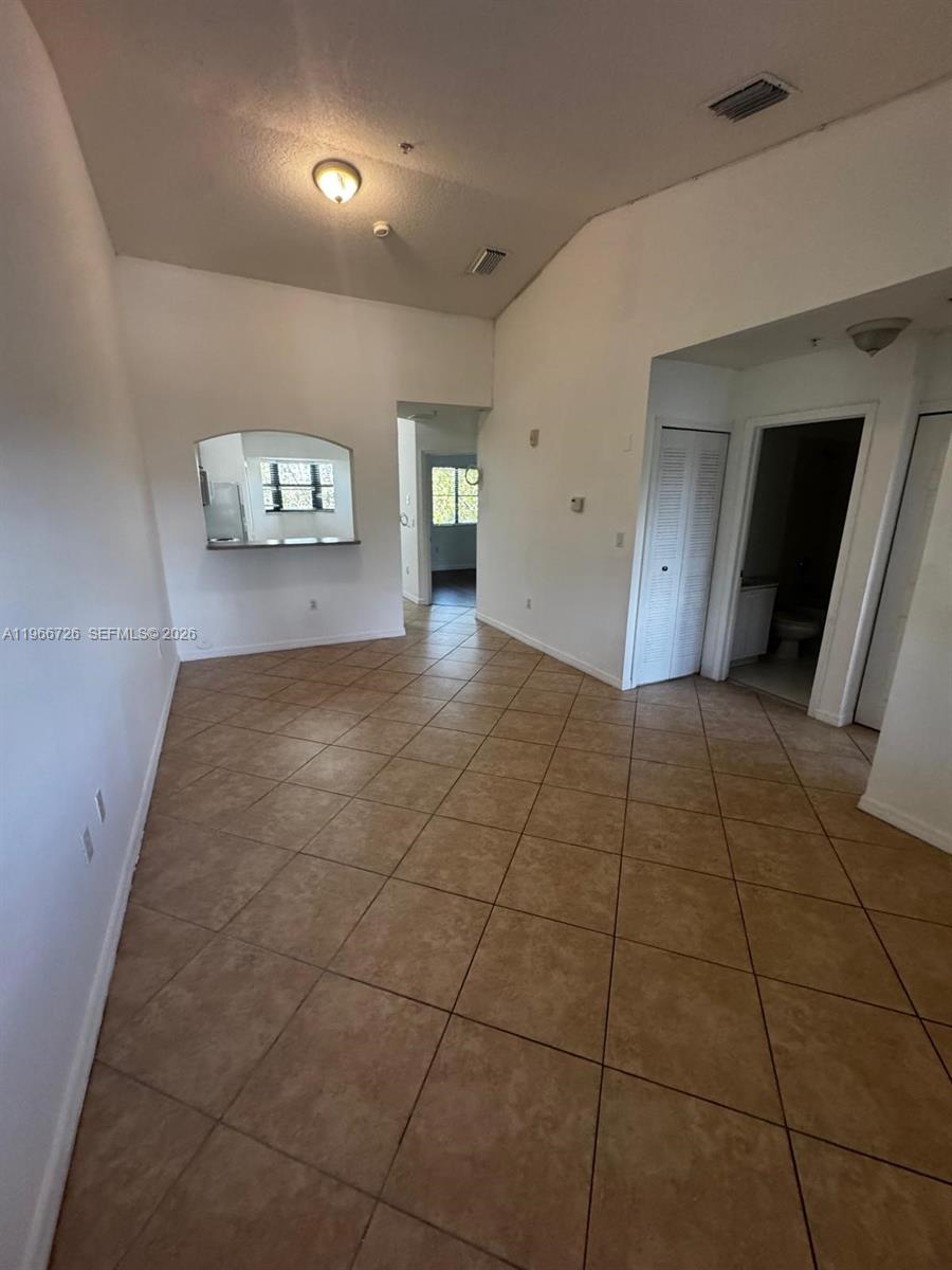 THE COURTS AT BAYSHORE II - Residential