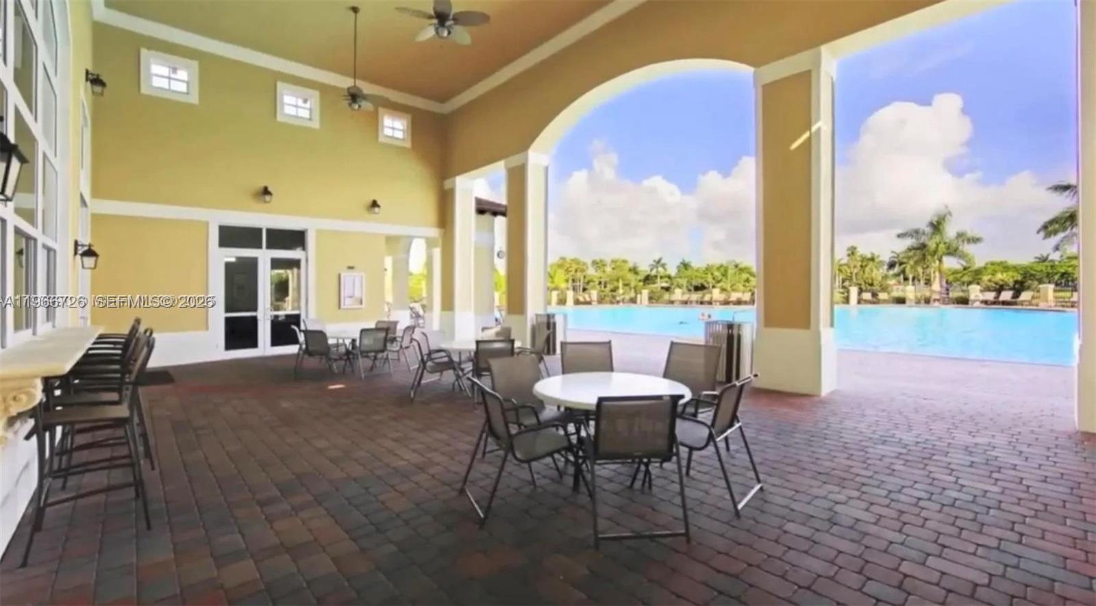 THE COURTS AT BAYSHORE II - Residential