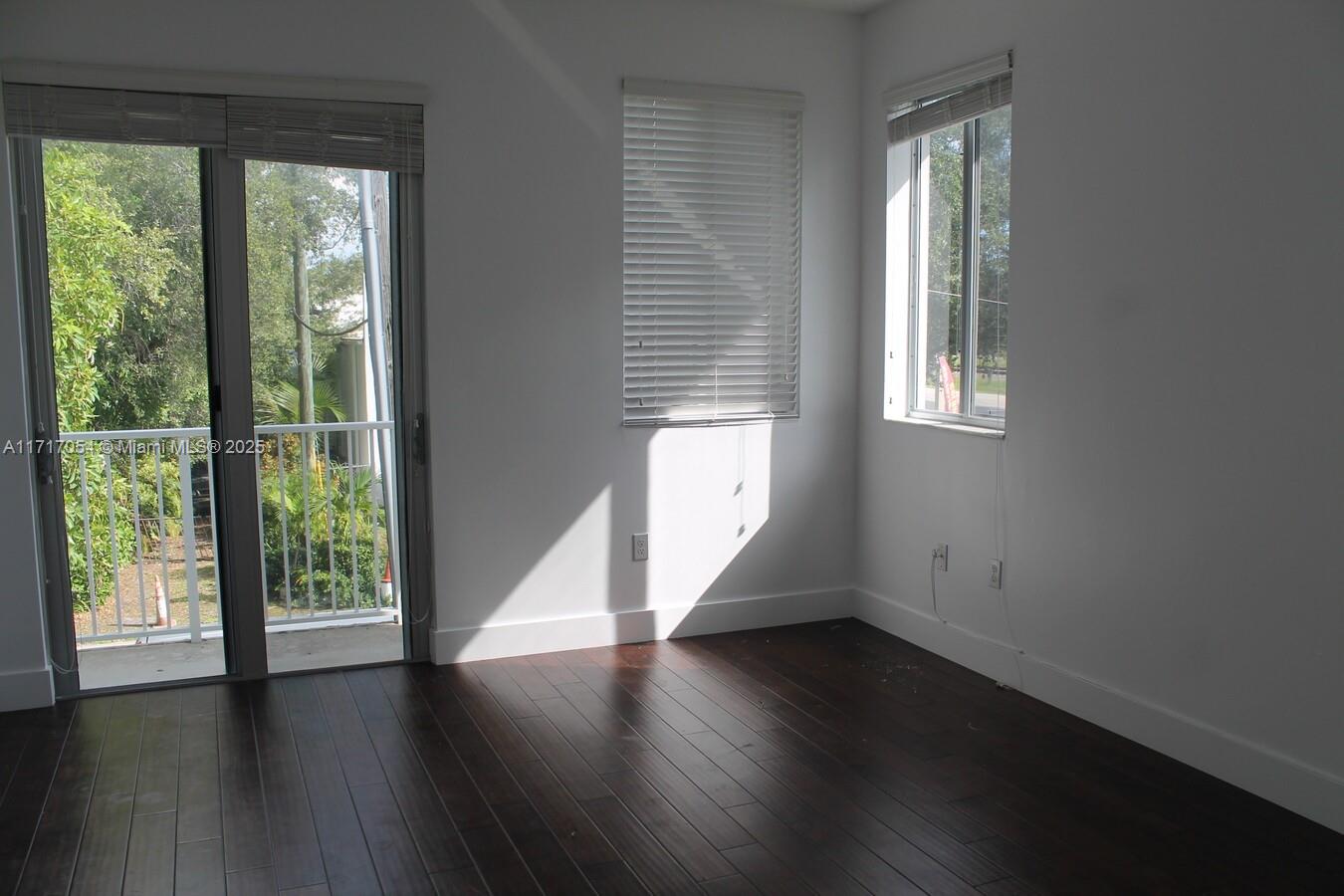 WEITZER AVENTURA PLACE CO - Residential