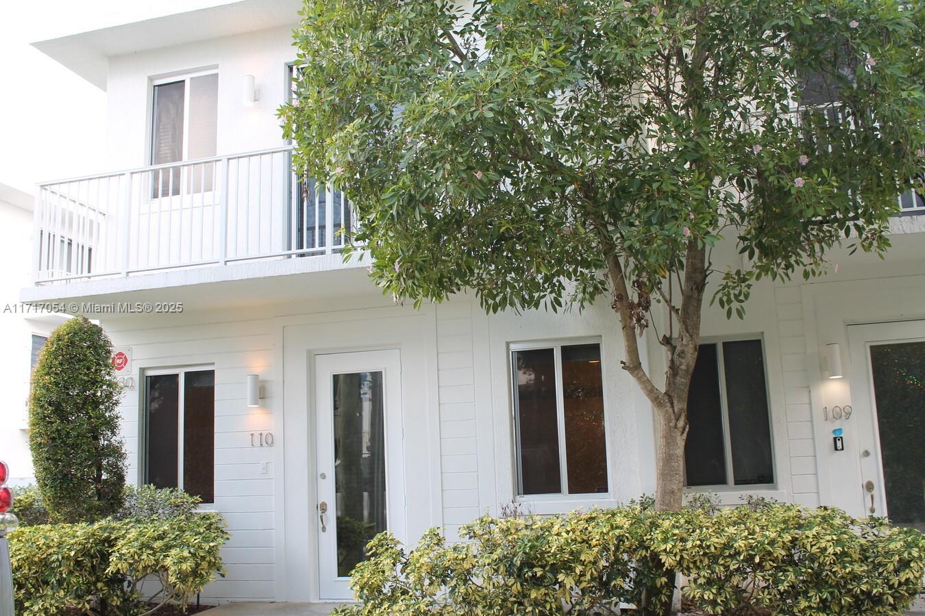 WEITZER AVENTURA PLACE CO - Residential