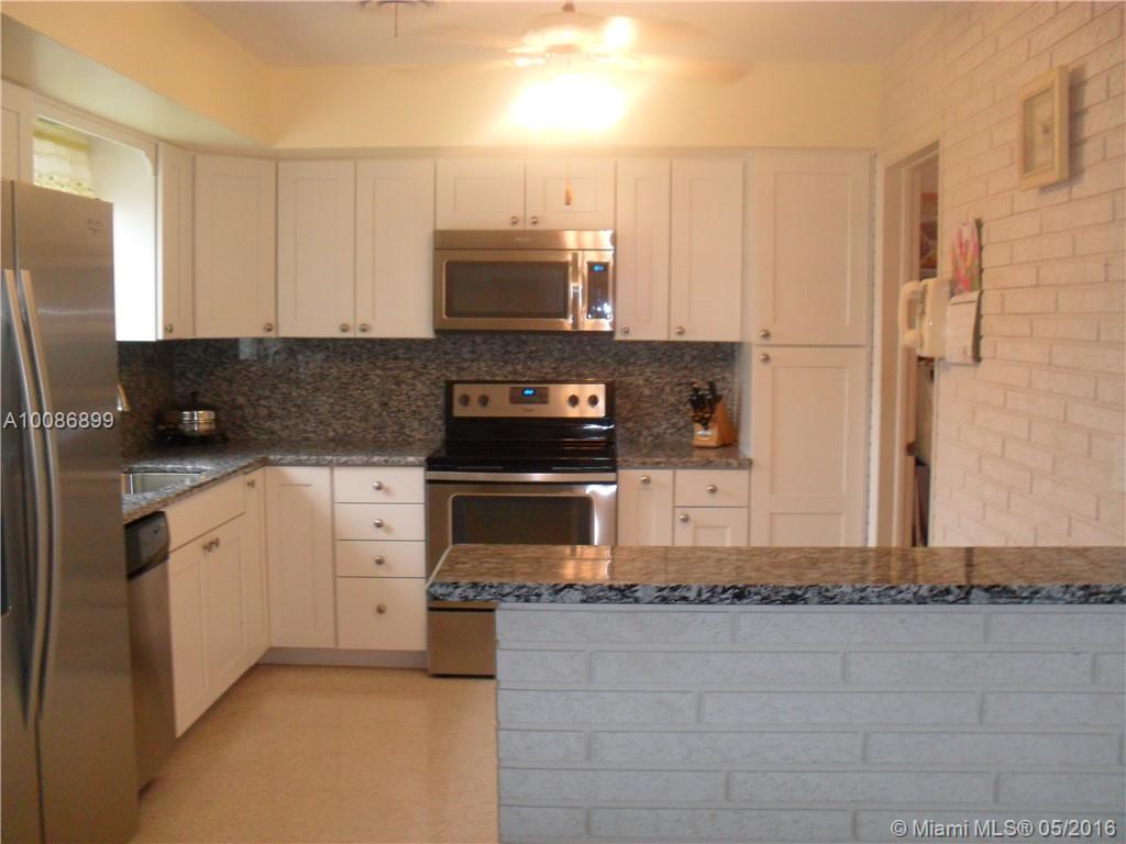 Hollywood Hills 6-22 B - Residential