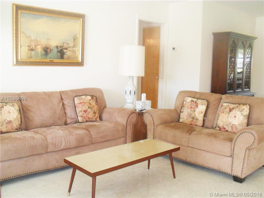 Hollywood Hills 6-22 B - Residential