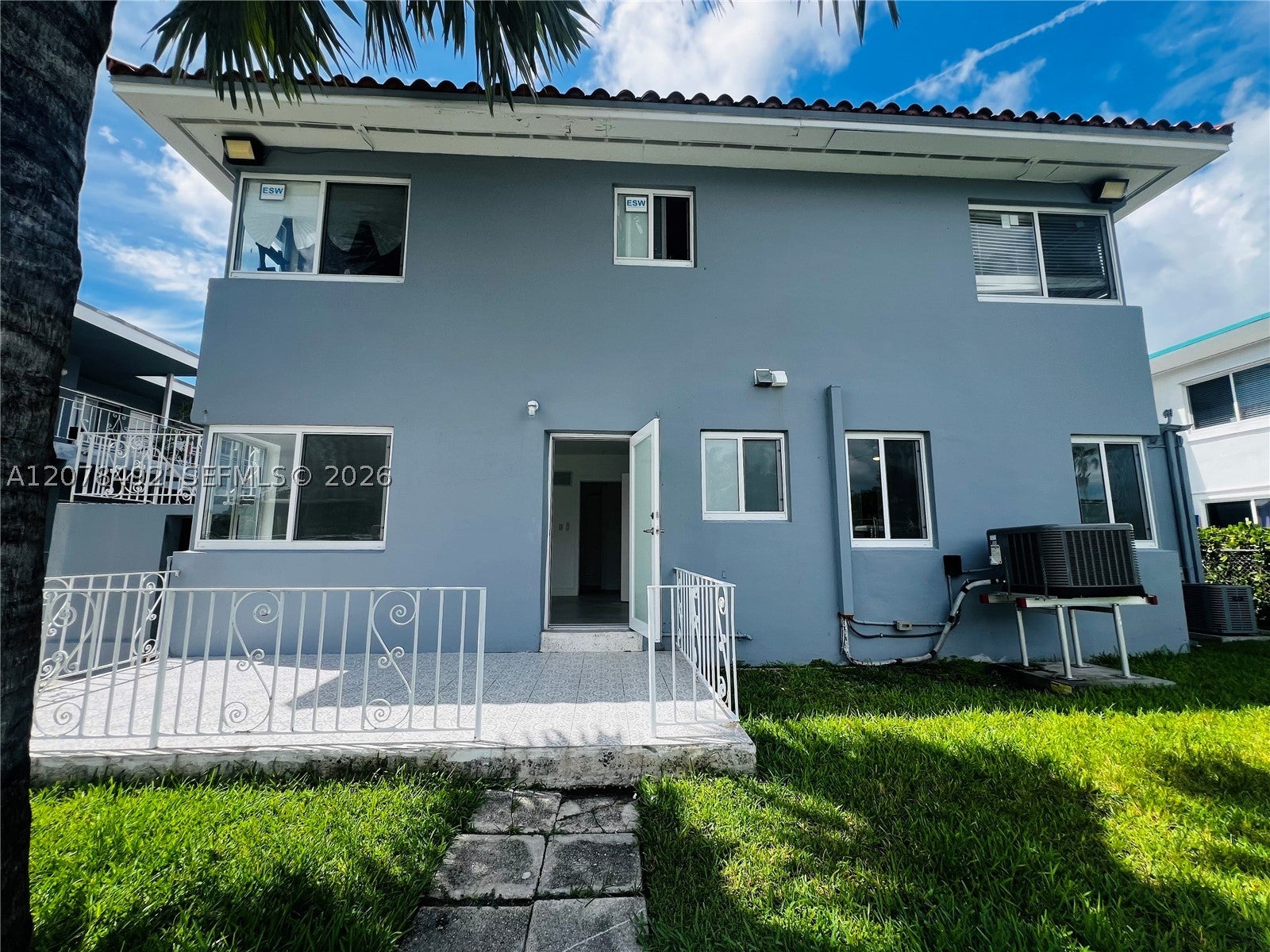 2045 Calais Dr 6